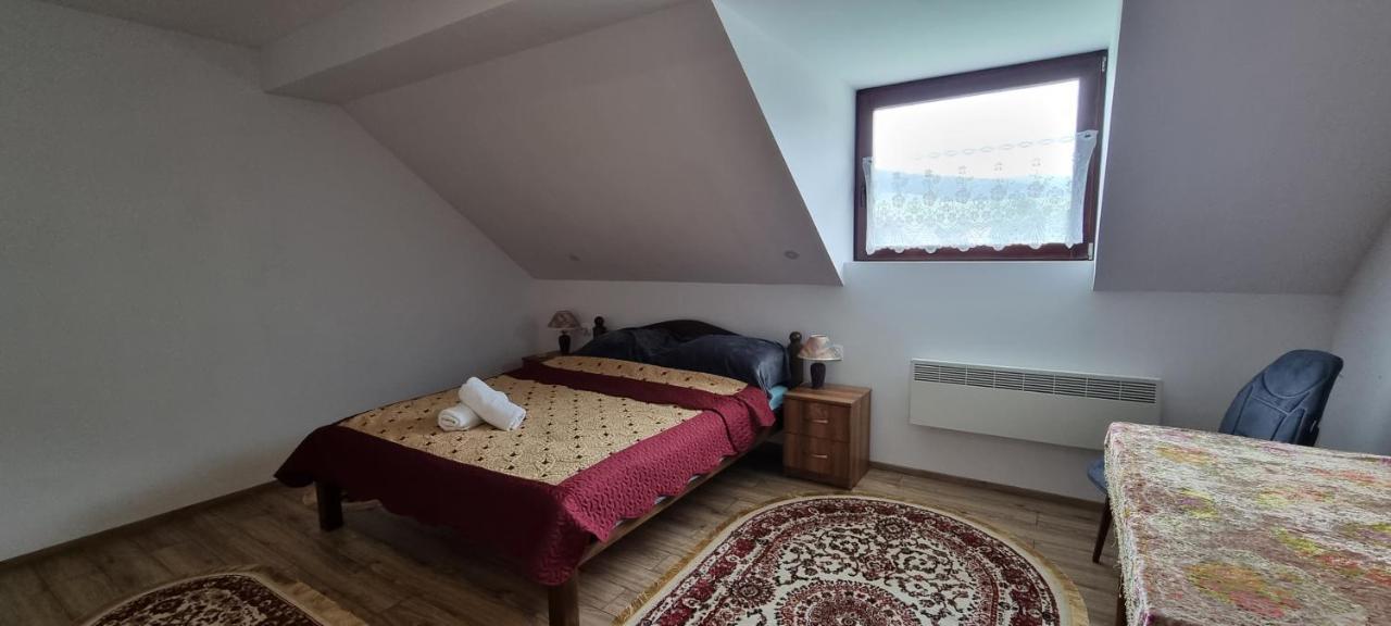 Karacsony Guest House Lunca de Sus Eksteriør billede